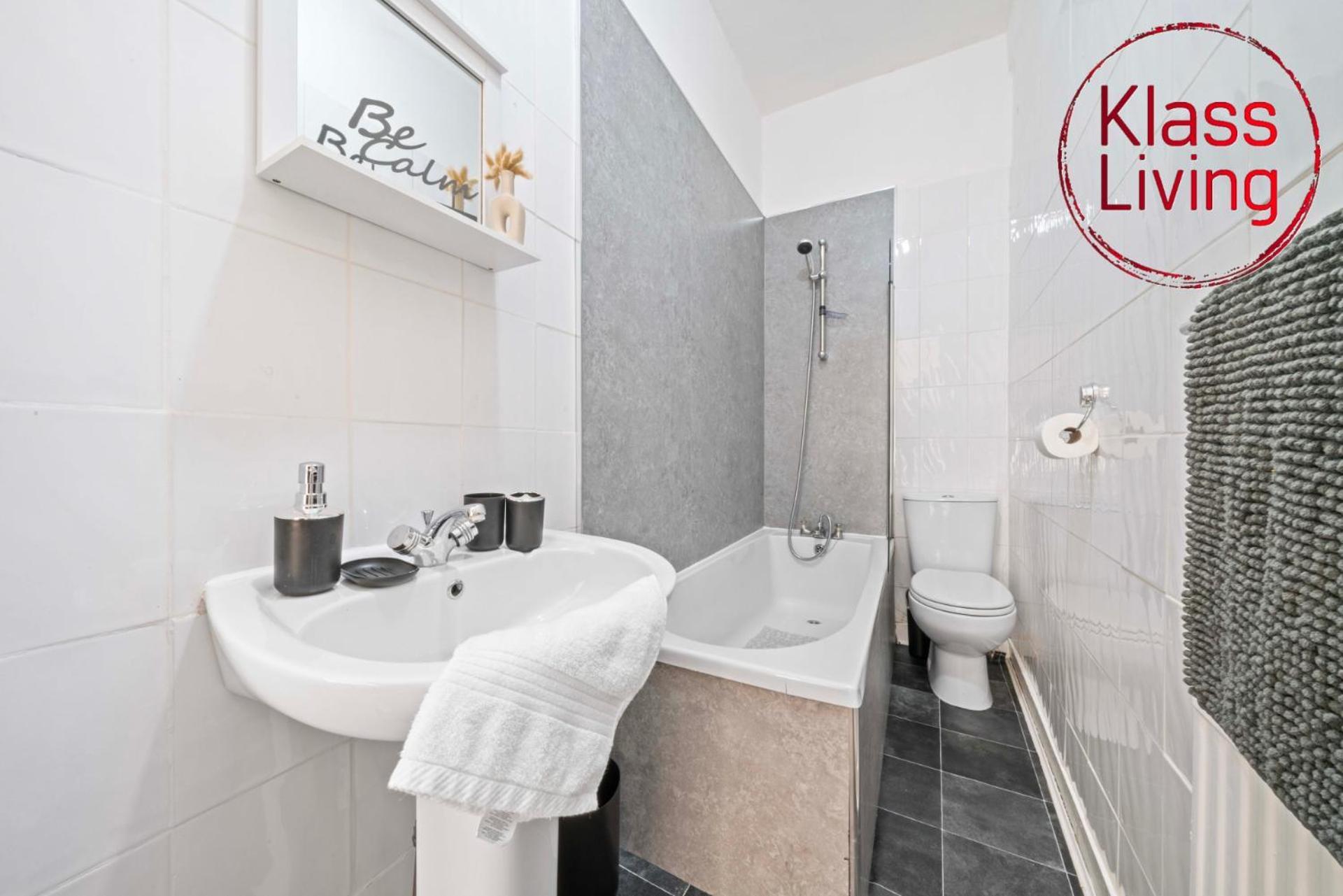 Alexander Apartment By Klass Living コートブリッジ エクステリア 写真