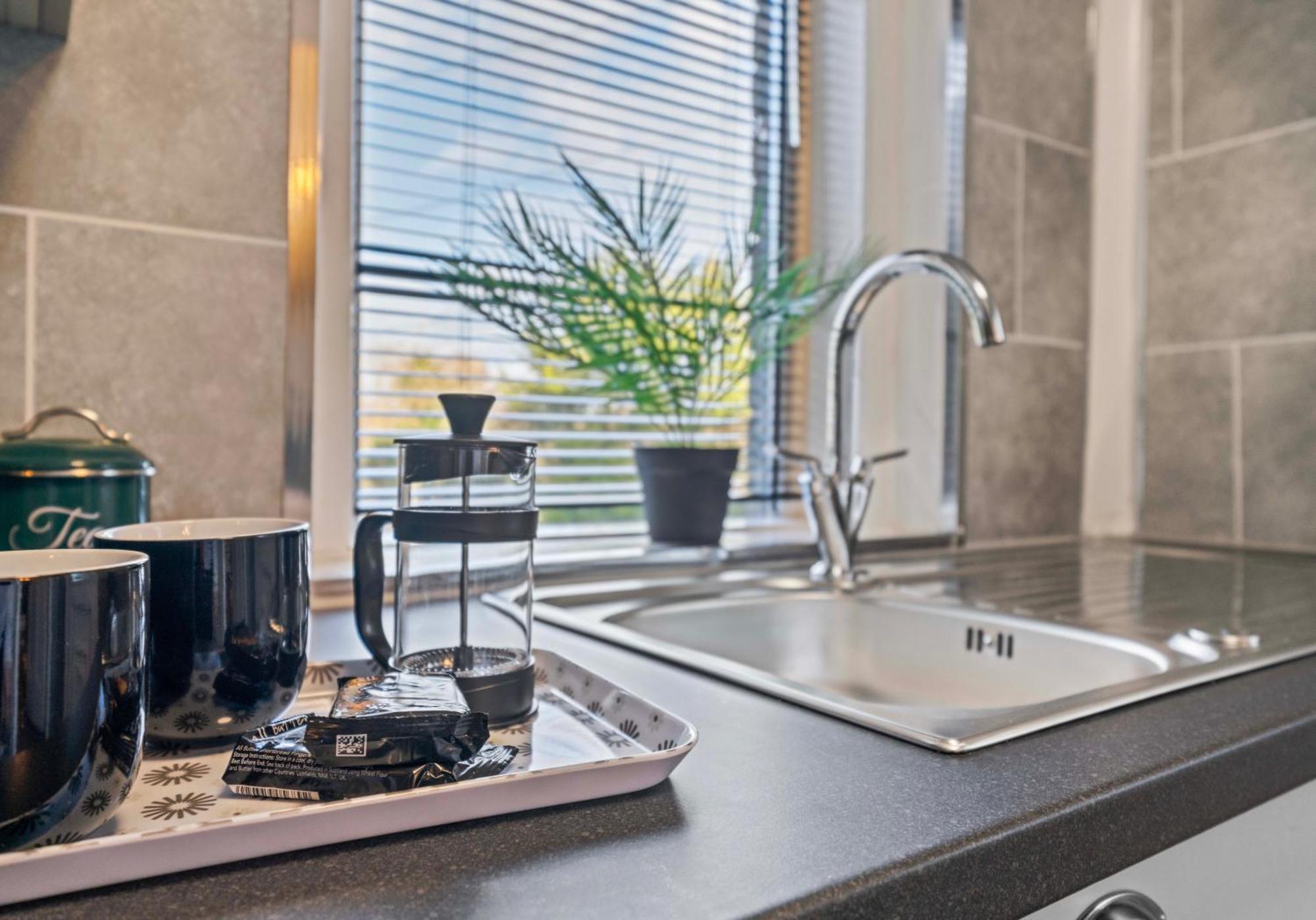 Alexander Apartment By Klass Living コートブリッジ エクステリア 写真